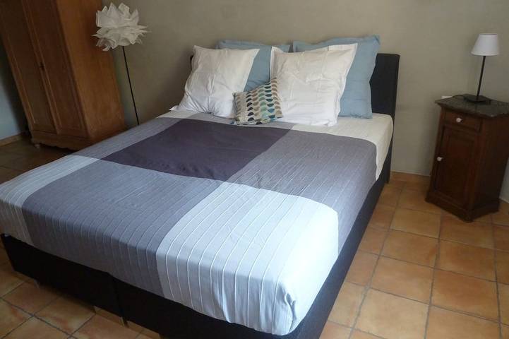 Location de vacances pour 6 personnes, avec terrasse et jardin à Gigondas - 3