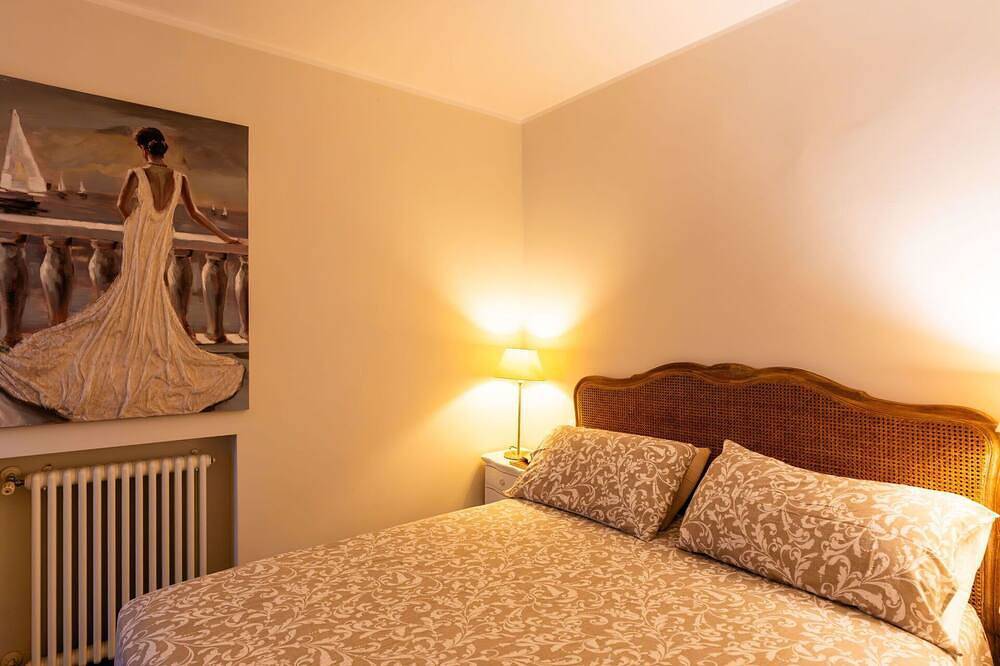 Stunning private villa for 4 people with Wifi and panoramic view in Ventimiglia, Ligurian Alps