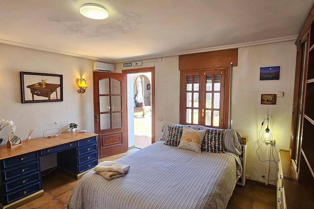 Casa Rural Oliver Bardenas in Valtierra, Provincia de Navarra