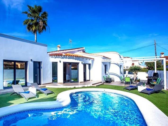 Chalet para 6 personas, con jardín y piscina - 1