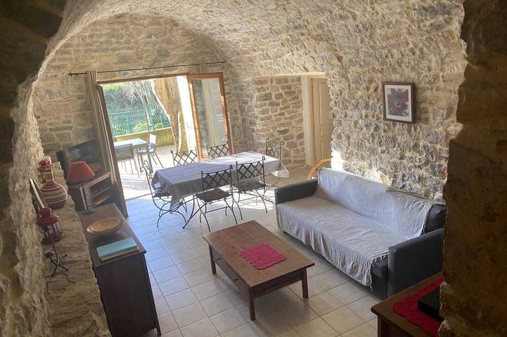 Location de vacances pour 4 personnes, avec Jardin à Sainte-Croix-de-Quintillargues