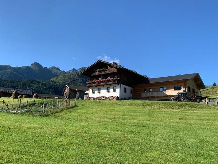 BnB für 2 Personen, mit Balkon und Terrasse sowie Garten und Ausblick im Bezirk Hermagor
