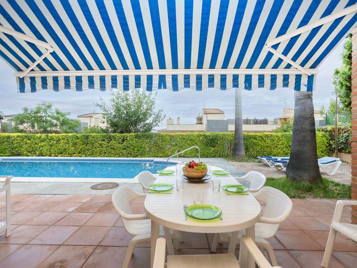 Gîte pour 8 personnes, avec vue et terrasse à Calonge - 2