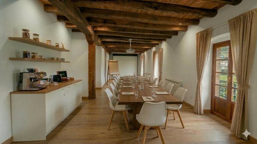 Casa de vacaciones para 10 personas, con jardín además de jacuzzi y piscina en Pirineo Navarro - 2