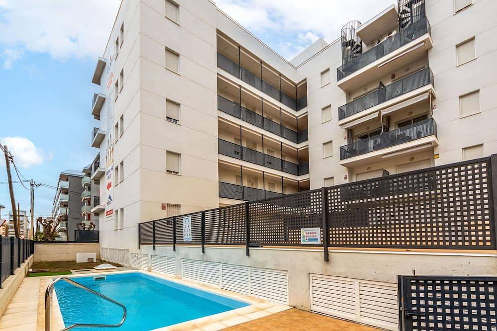 Ganze Wohnung, Herrliche Wohnung für 4 Leute mit Pool,  W-Lan, Klimaanlage, Tv, Balkon und Parkplatz in Segur de Calafell, Calafell