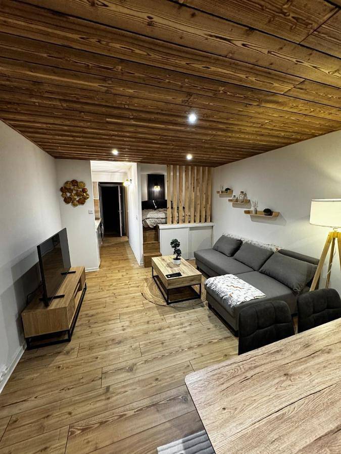 Gîte pour 4 personnes, avec balcon dans Office De Tourisme Des Hopitaux Neufs