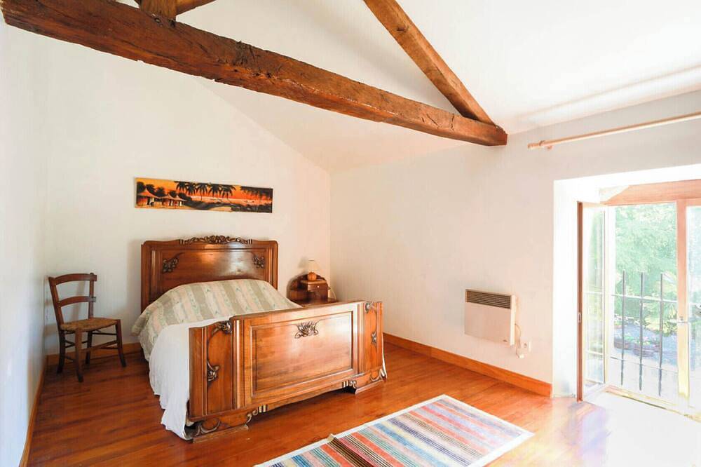 Le Chai 3 chambres, salle de bain, salon, salle à manger et coin cuisine in Madiran, Hautes-Pyrénées