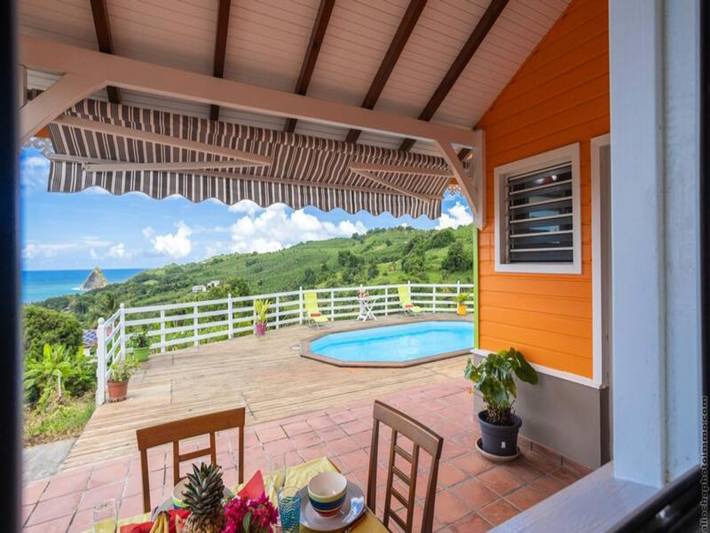 Bungalow pour 2 personnes, avec jardin en Martinique