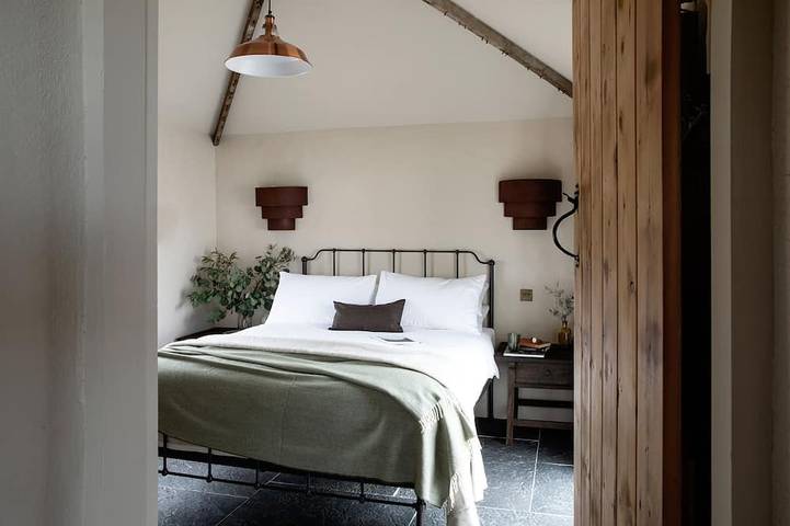 Cottage for 3 people, with Hot tub and Garden in County Clare