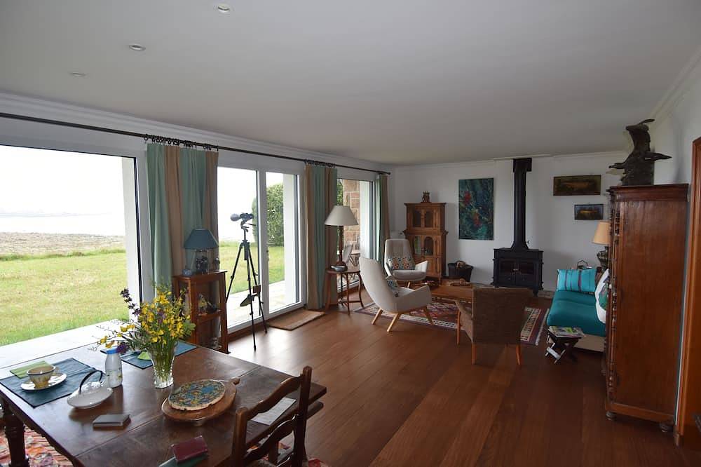 Villa 6 Personen, am Strand, Sauna in Le Dossen, Santec
