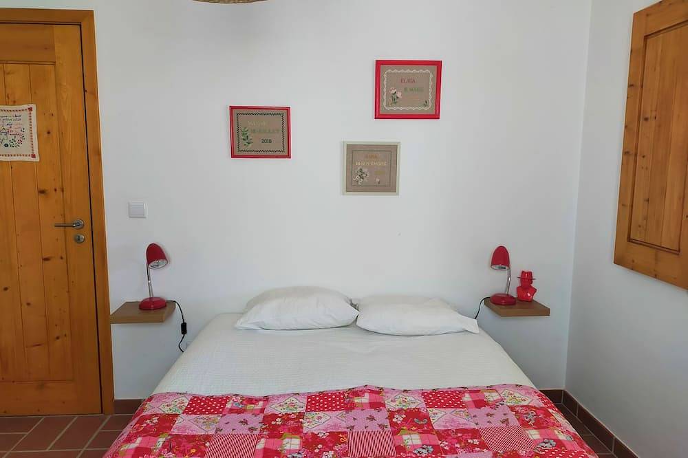 House Alentejana 400 m from the ocean Comfort inside & out Near beach in Cavaleiro (Valas), São Teotónio