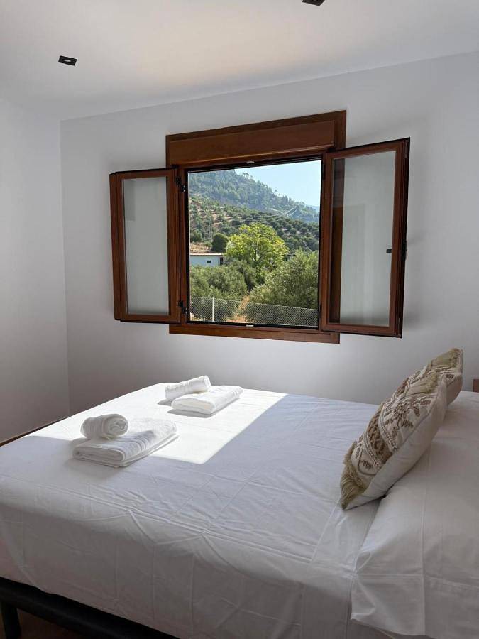 Casa rural para 23 personas, con piscina y vistas además de balcón y jardín en Las Villas - 4