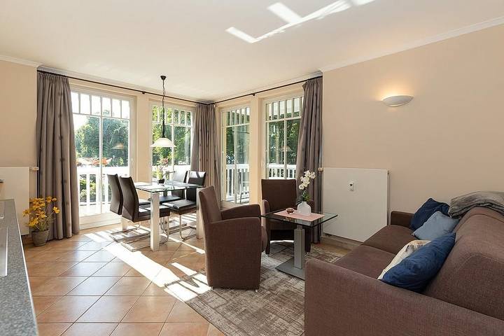 Ferienwohnung für 4 Personen, mit Sauna und Balkon in Kühlungsborn - 2