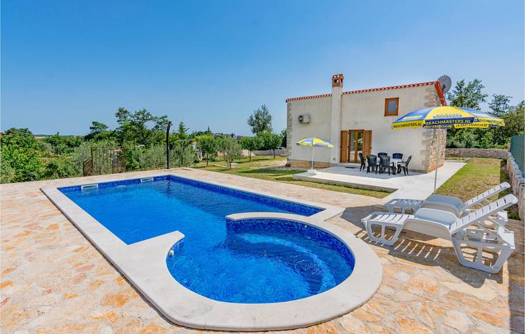 Ferienhaus für 4 Personen, mit Terrasse und Pool in Zentralistrien - 2