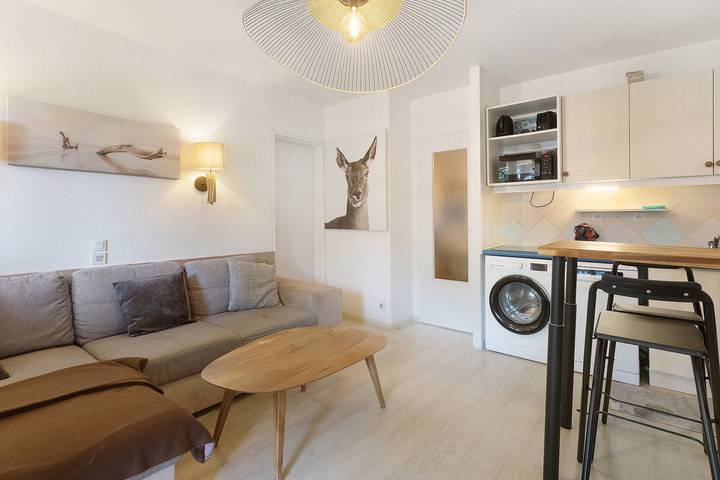 Appartement entier, Appartement 'Valescure 2 Pièces Saint Raphael' avec Wi-Fi in Saint-Raphaël, Côte méditerranéenne (France)