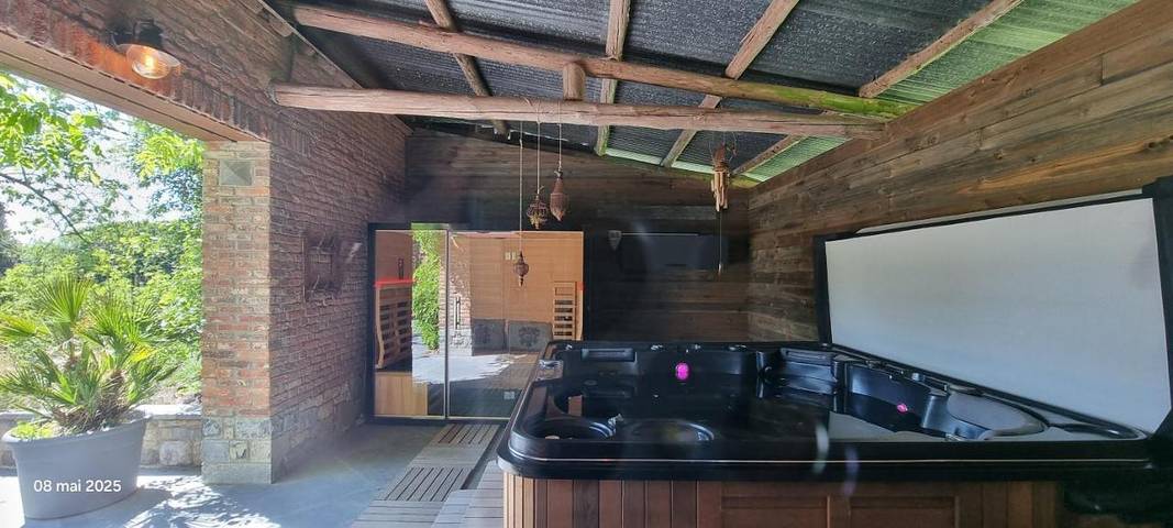 Location de vacances pour 4 personnes, avec sauna ainsi que jacuzzi et jardin à Assesse - 2