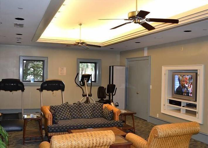 Beach rental for 6 people, with balcony and pool as well as hot tub in Sandestin