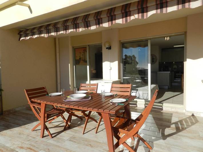 Gîte pour 4 personnes, avec terrasse dans Port de Bormes les Mimosas - 2