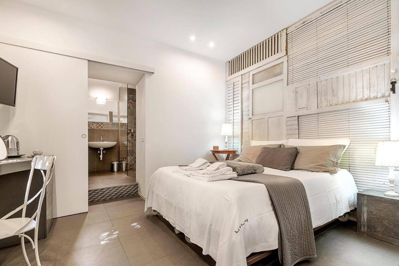 Small Double Room in Ragusa, Ragusa Provinz
