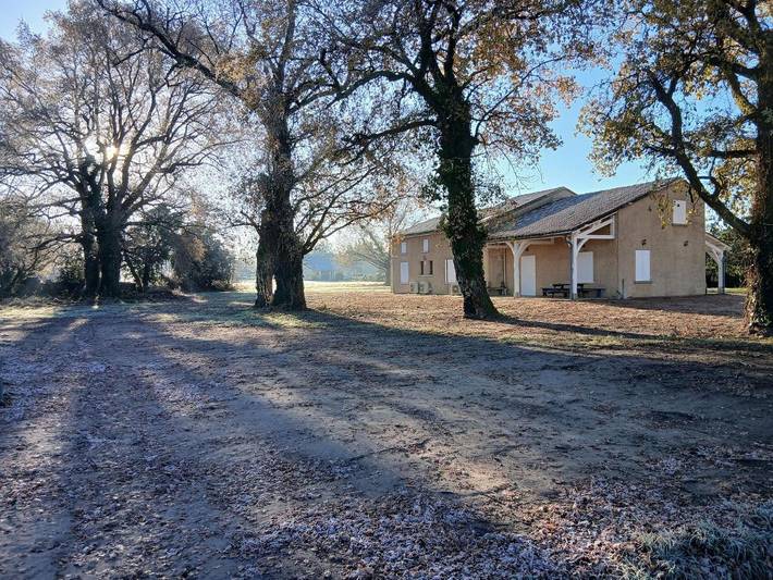 Chambre d’hôte pour 2 personnes, avec terrasse ainsi que jardin et vue, adapté aux familles