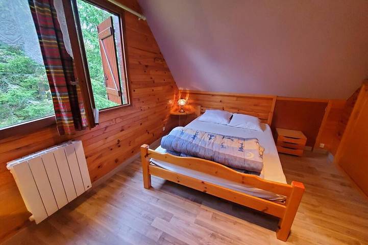 Wunderschönes Ferienchalet (Sapinière) in Super Besse, Besse-et-Saint-Anastaise