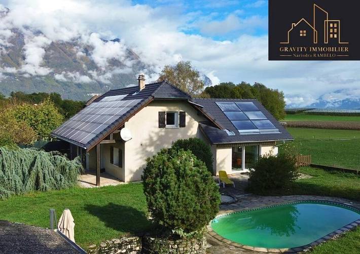 Location de vacances pour 12 personnes, avec Terrasse ainsi que Piscine et Vue à Châteauneuf (Savoie) - 2