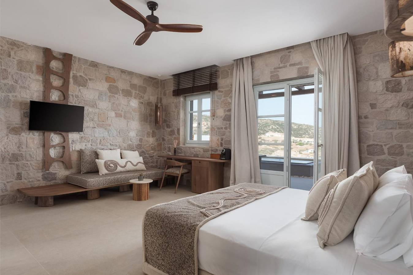 Endearing Milos Suite | Thea Mare Suite | 1 Bedroom | Breathtaking Sea Views in Milos
