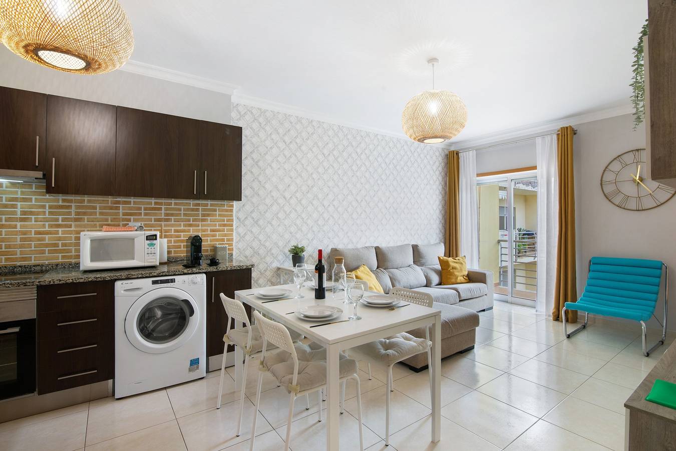 Ganze Wohnung, Ferienwohnung 'T2 Rio E Mar' mit Balkon, Wi-Fi und Klimaanlage in Vila Real de Santo António, Faro Distrikt
