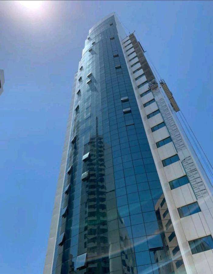 Apartamento para 4 personas, con vistas y piscina además de sauna y balcón en Recife