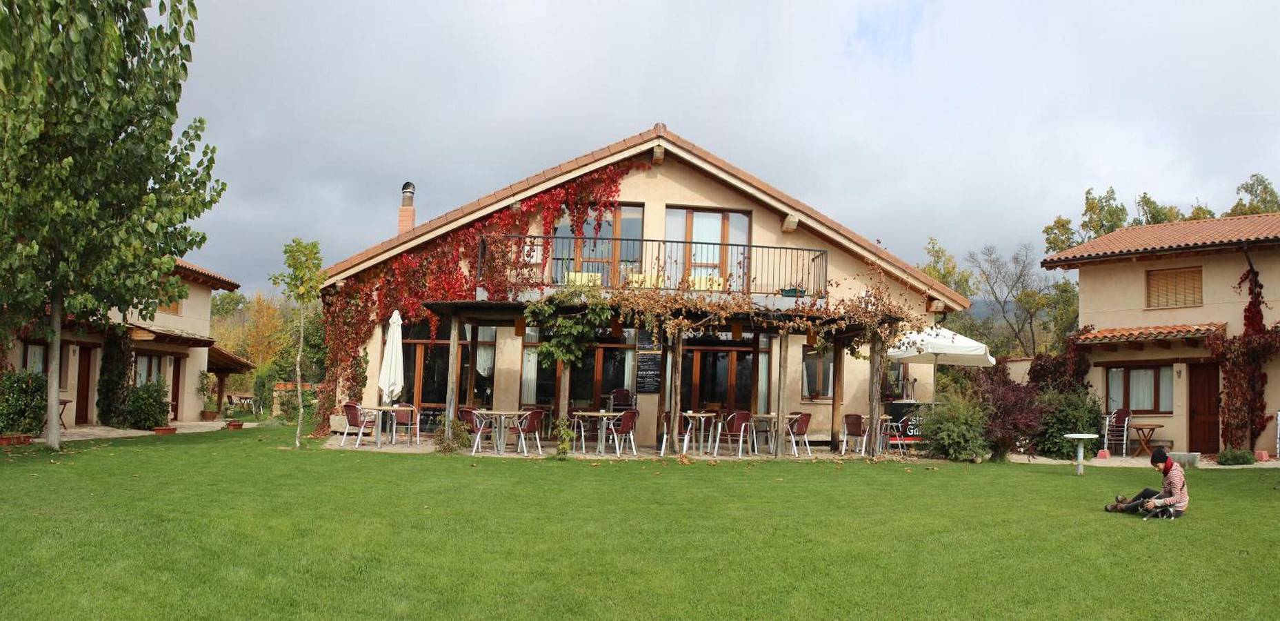 Landhaus 'Villabamba 1' mit Bergblick, gemeinsamer Terrasse und Wlan in Valdeavellano de Tera, Soria Provinz