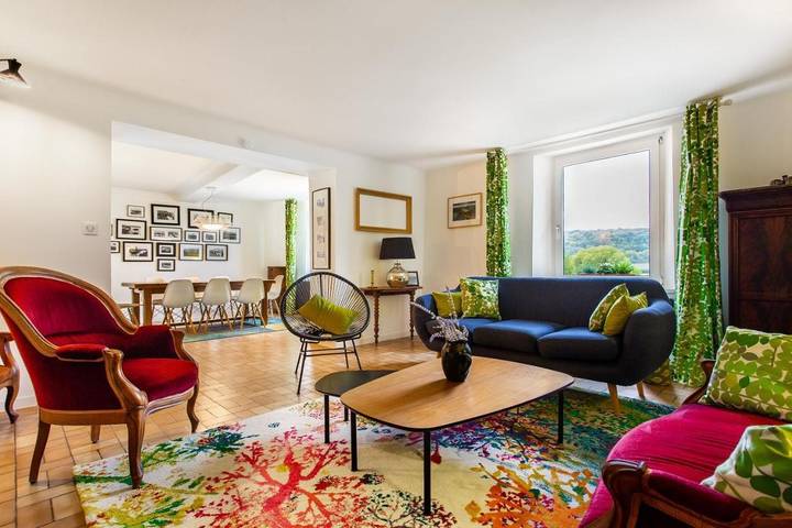 Location de vacances pour 8 personnes, avec jardin et vue, adapté aux familles dans Pouilly-sur-Meuse