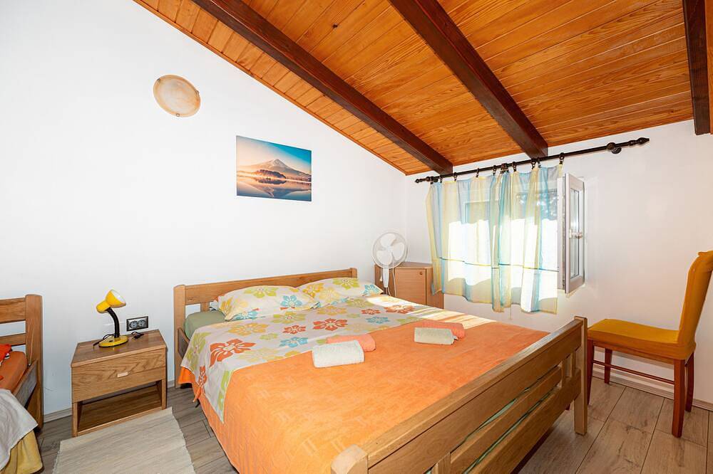 Ganze Wohnung, 1-Zimmer-Ferienwohnung mit Terrasse Silba in Zadar (Kommun), Silba