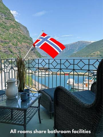 Gîte pour 2 personnes, avec jardin dans Flåm