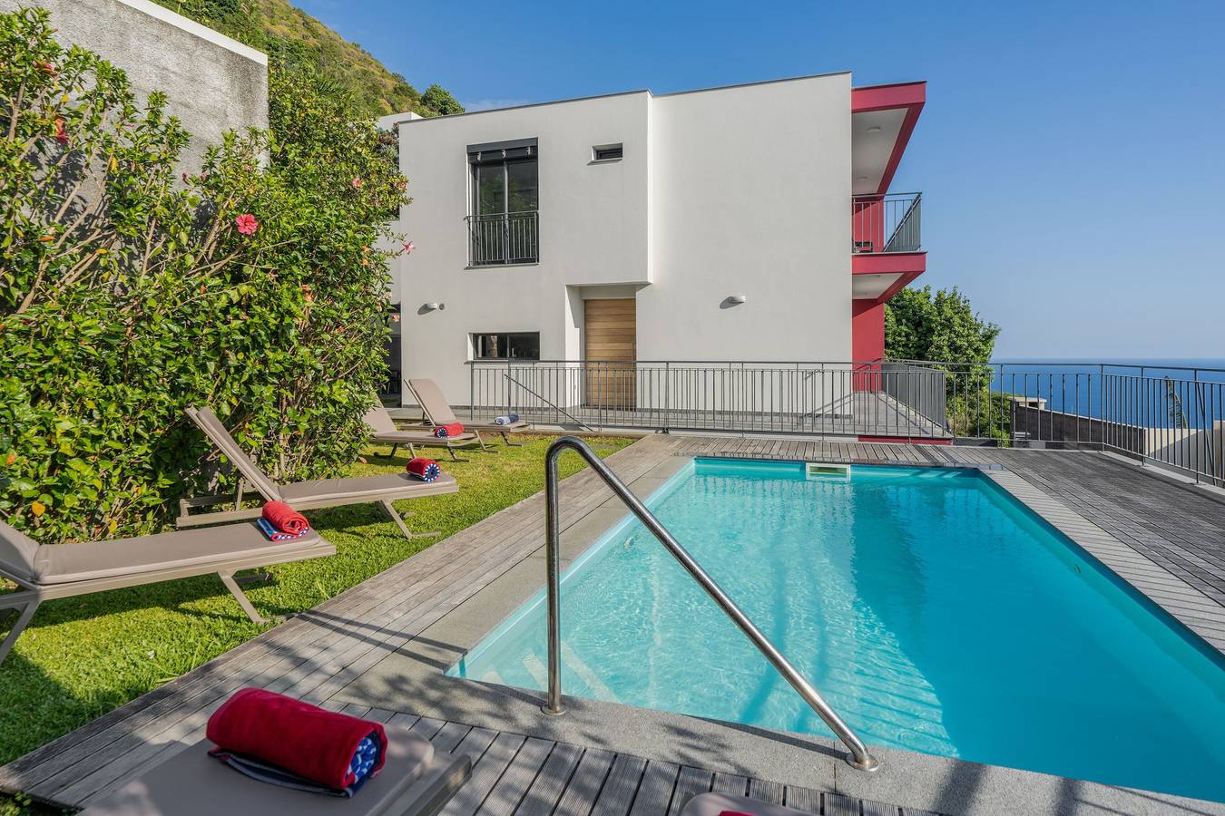 Contemporary villa in Calheta | Amaro Sunset in Arco da Calheta, Madeira