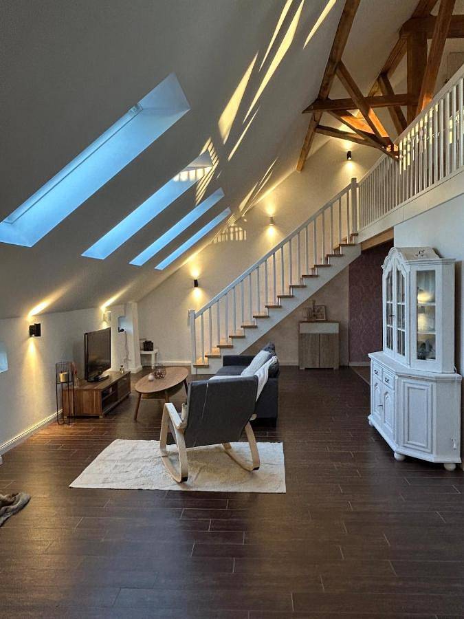 Außergewöhnliches Nordsee-Ferienhaus für bis zu 10 Personen - Ruhe, Natur & Gemütlichkeit in Blomberg (Ostfriesland), Landkreis Wittmund