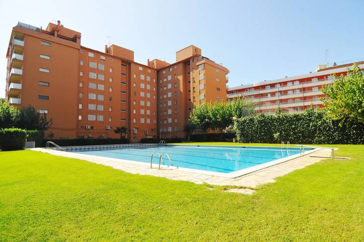 Ferienwohnung für 3 Personen, mit Terrasse und Garten sowie Pool in Santa Susanna - 4