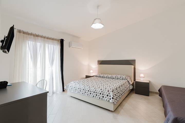 Stanza per 2 persone, con Balcone in Provincia di Palermo
