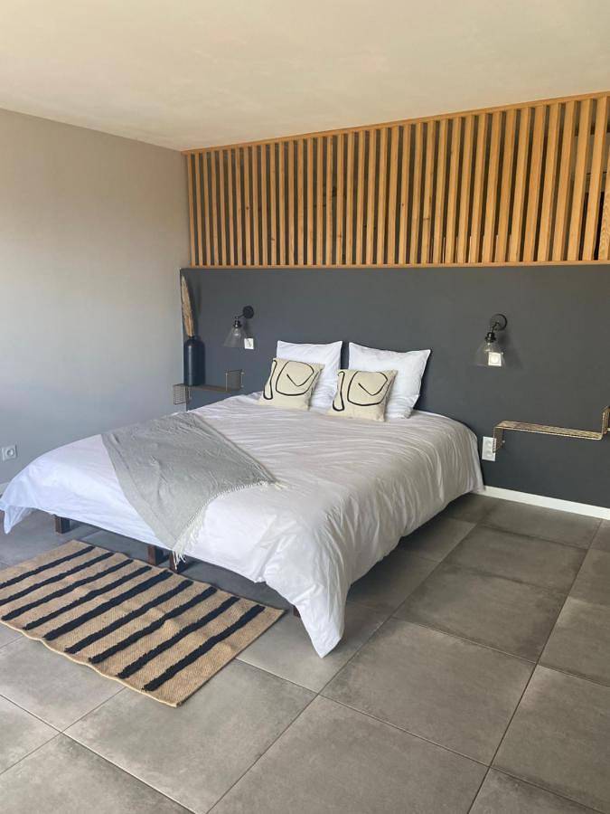 Chambre d’hôte pour 2 personnes, avec terrasse, animaux acceptés