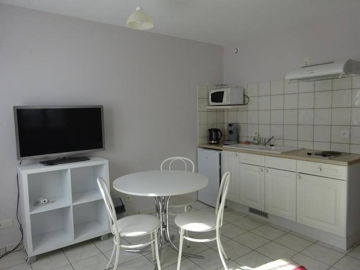 Gîte pour 2 personnes, avec jardin et terrasse à Faverges - 2