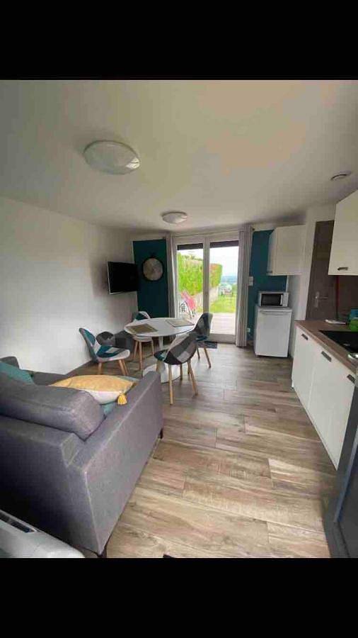 Location de vacances pour 4 personnes, avec jardin ainsi que terrasse et vue à Vigneulles-lès-Hattonchâtel - 2