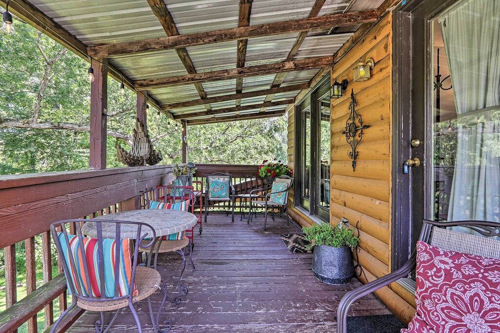 Ganze Wohnung, 3 Mi to Great Smoky Mtn Np: Riverfront Retreat in Townsend, Blount County