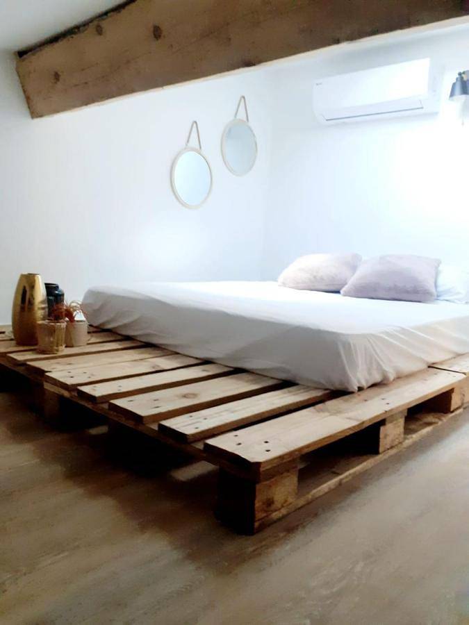 Location de vacances pour 5 personnes, avec jacuzzi et terrasse à Aumelas