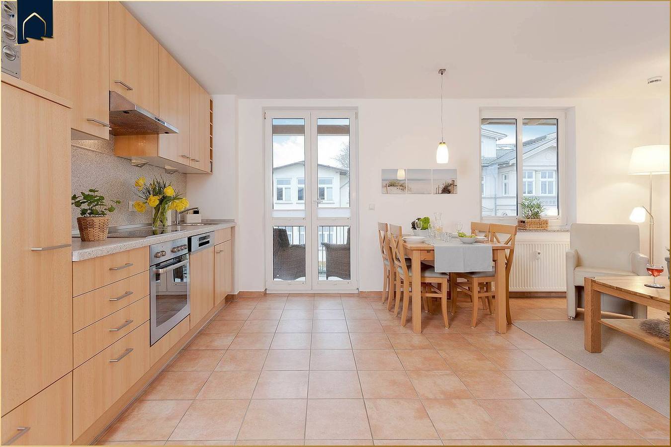 Ganze Wohnung, Wunderschöne Ferienwohnung in Ahlbeck mit Balkon – nur 100 m zum Strand in Drei Kaiserbäder, Heringsdorf