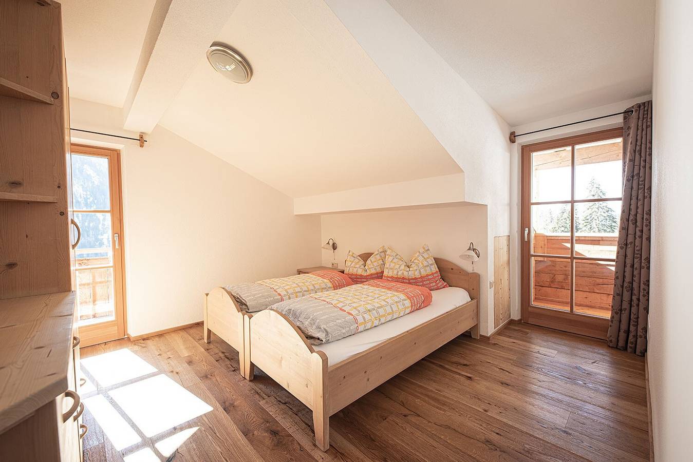 Appartamento intero, Appartamento vacanze "Edelweiss" con vista sulle montagne, terrazza privata e Wi-Fi in Acereto, Campo Tures