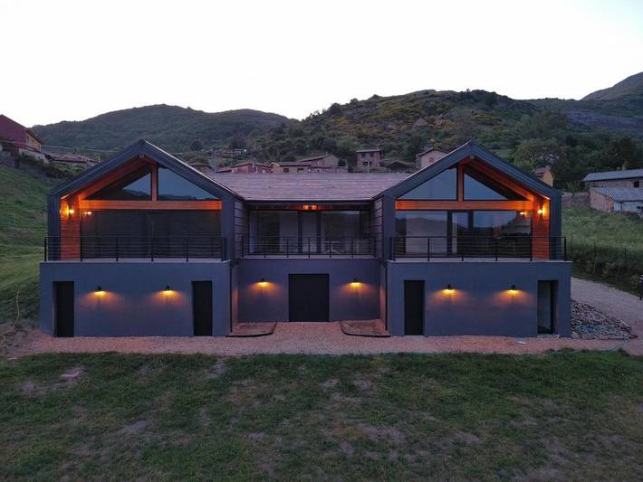 Casa rural para 4 personas, con balcón y vistas en Vegacervera