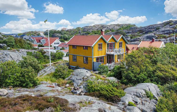 Ferienhaus für 12 Personen, mit Terrasse und Whirlpool sowie Garten und Pool in Bohuslän - 3