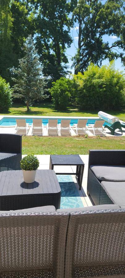 Villa pour 12 personnes, avec Terrasse et Jardin ainsi que Piscine et Vue