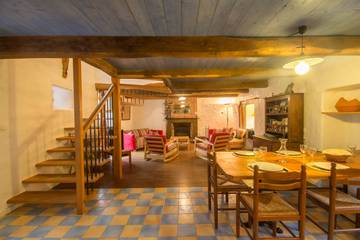 Gîte pour 6 personnes, avec jardin et terrasse à Sauzon