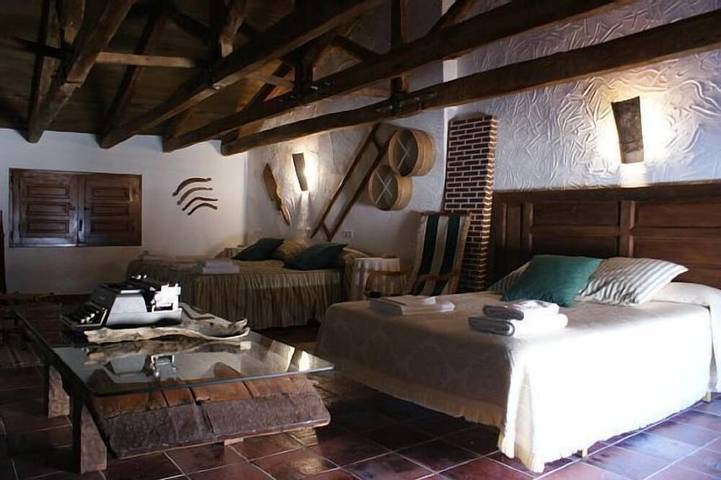 Cottage for 15 people, with terrace - 1