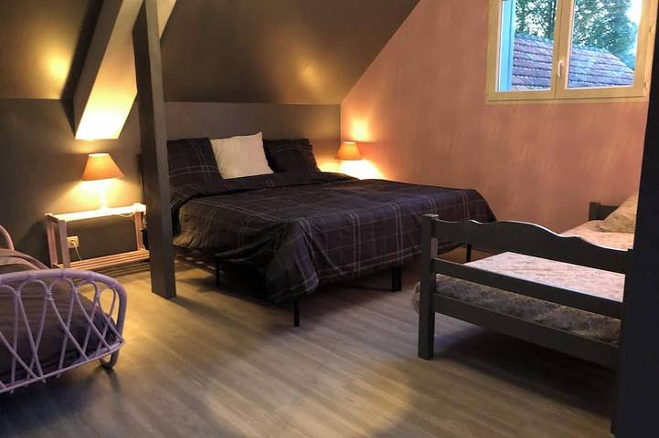 Location de vacances pour 14 personnes, avec jardin, animaux acceptés à Ver (homonymie) - 4